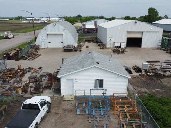 1109 10TH Street NE, East Grand Forks, MN 56721