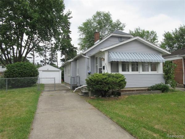 22044 Elmwood Avenue , Eastpointe, MI 48021