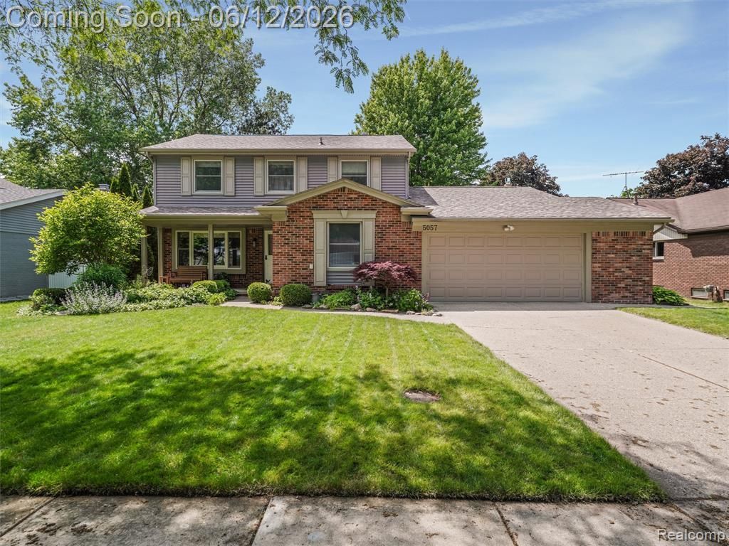 5057 Prentis Drive, Troy, MI 48085 Main Photo