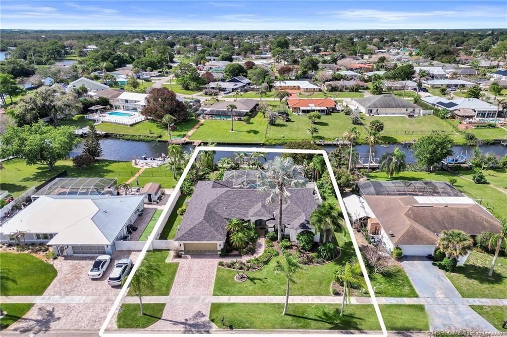 460 NE Cornwall Ave Avenue, Port Saint Lucie, FL 34983 Photo