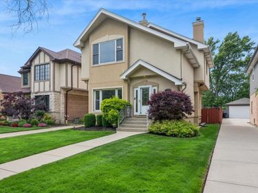 5858 N Luna Avenue, Chicago, IL 60646