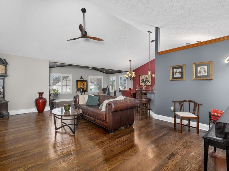 2097 Glenview Drive, Hebron, KY 41048 Photo 4