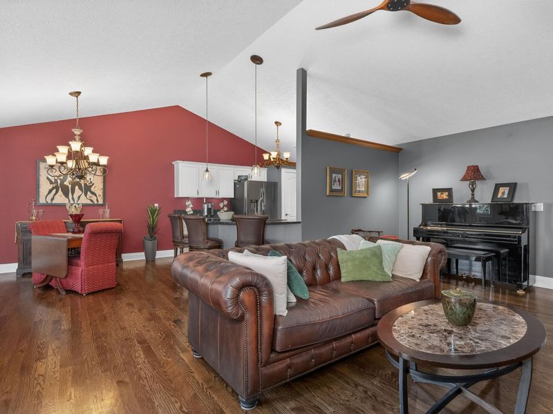 2097 Glenview Drive, Hebron, KY 41048 Photo 5