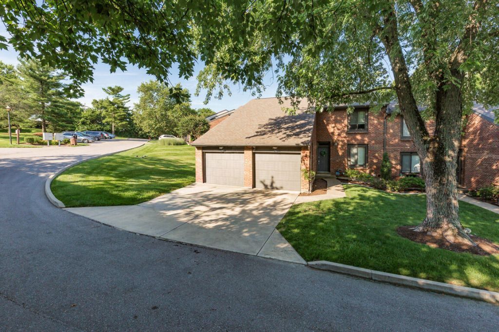4064 Edgelake Court, Villa Hills, KY 41017 Main Photo