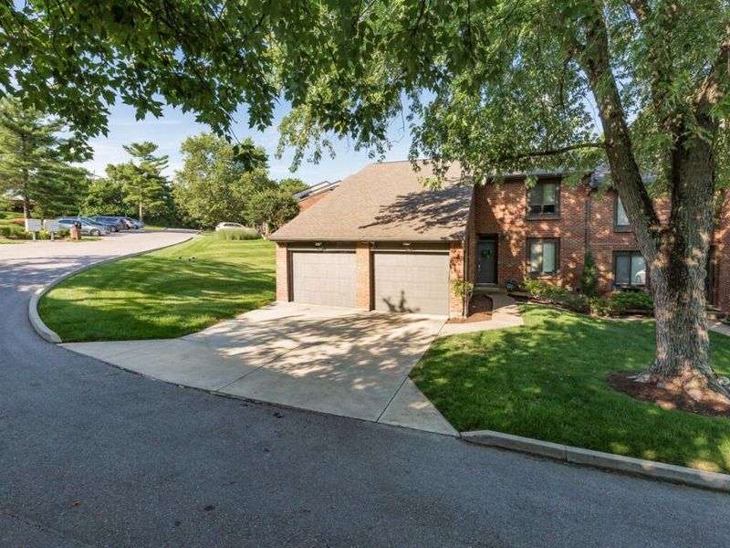4064 Edgelake Court, Villa Hills, KY 41017 Photo 1