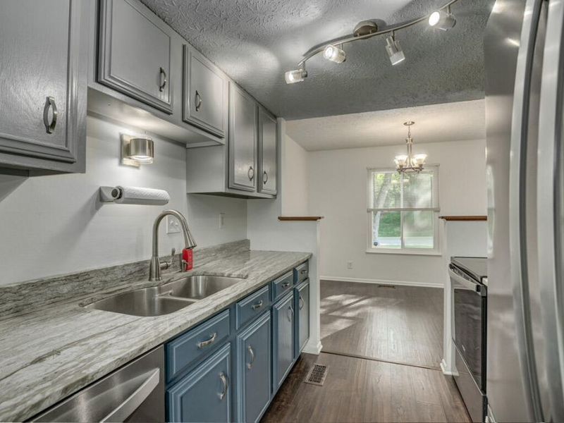 4064 Edgelake Court, Villa Hills, KY 41017 Photo 5