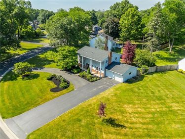 52 Parkridge Drive, Pittsford, NY 14534