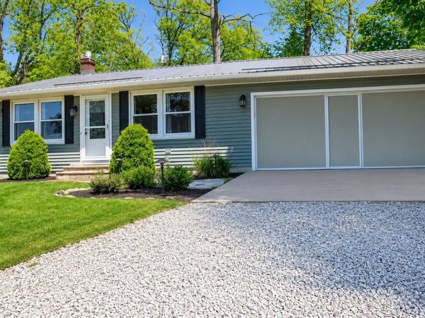 395 Lane 148 hamilton lake Lane, Hamilton, IN 46742