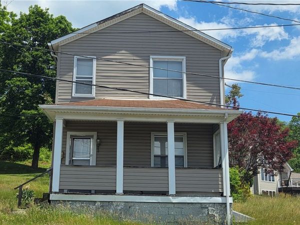 104 Railroad St , Mc Donald, PA 15057