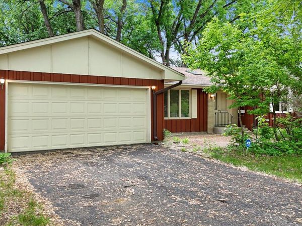 13009 Lakeview Drive, Burnsville, MN 55337