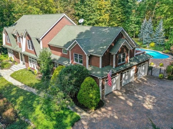 44 Brookvale Rd, Kinnelon, NJ 07405