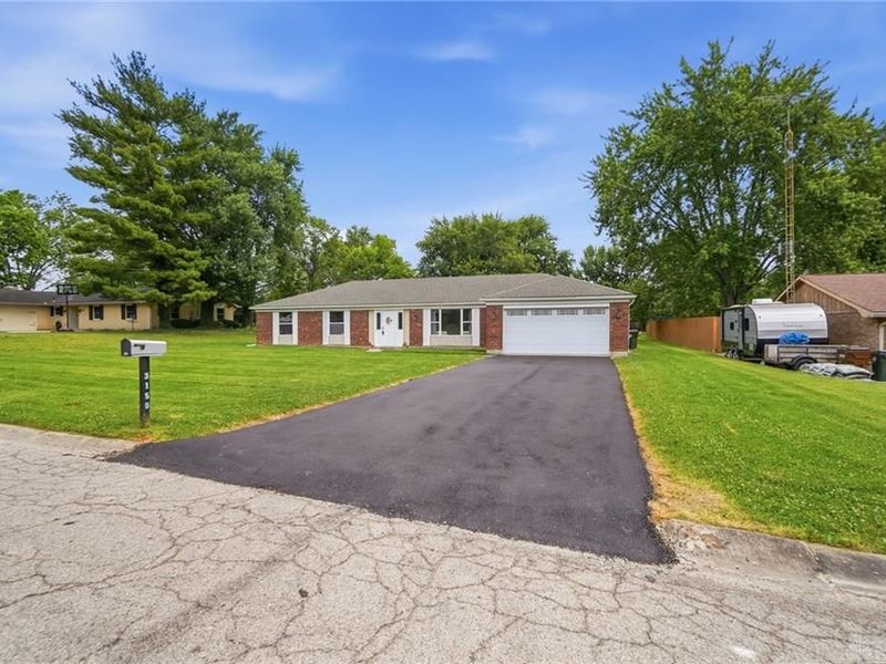 3150 Bonnie Villa Lane, Beavercreek, OH 45431 Photo 2