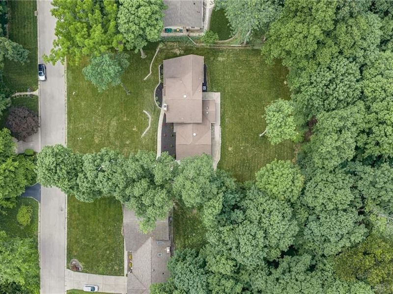 239 Honey Jane Drive, Beavercreek, OH 45434 Photo 2