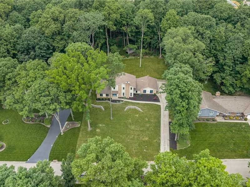 239 Honey Jane Drive, Beavercreek, OH 45434 Photo 3