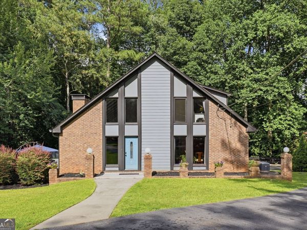 1605 Saint Tropez Way, Atlanta, GA 30350