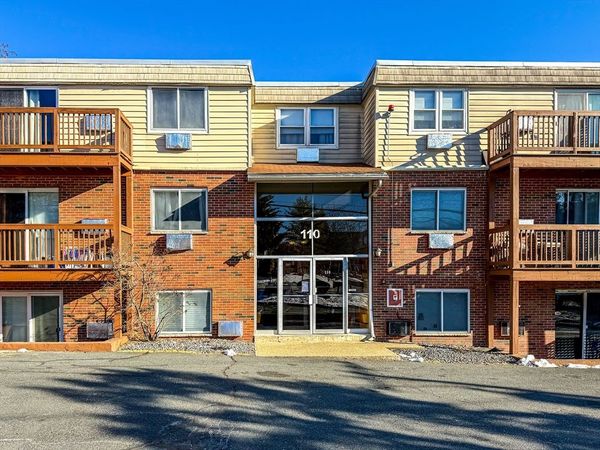110 Boston Post Rd E, Unit 4, Marlborough, MA 01752