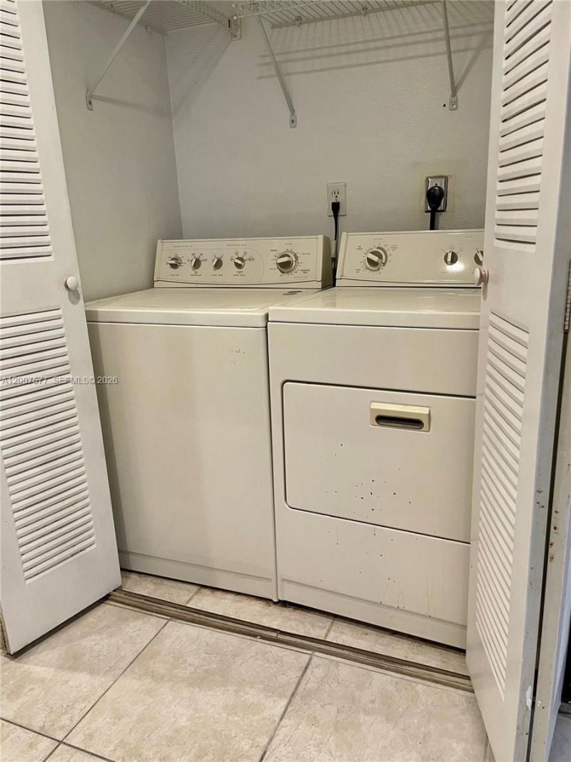 8020 SW 17th Pl , Unit 3-5, Davie, FL 33324 Photo
