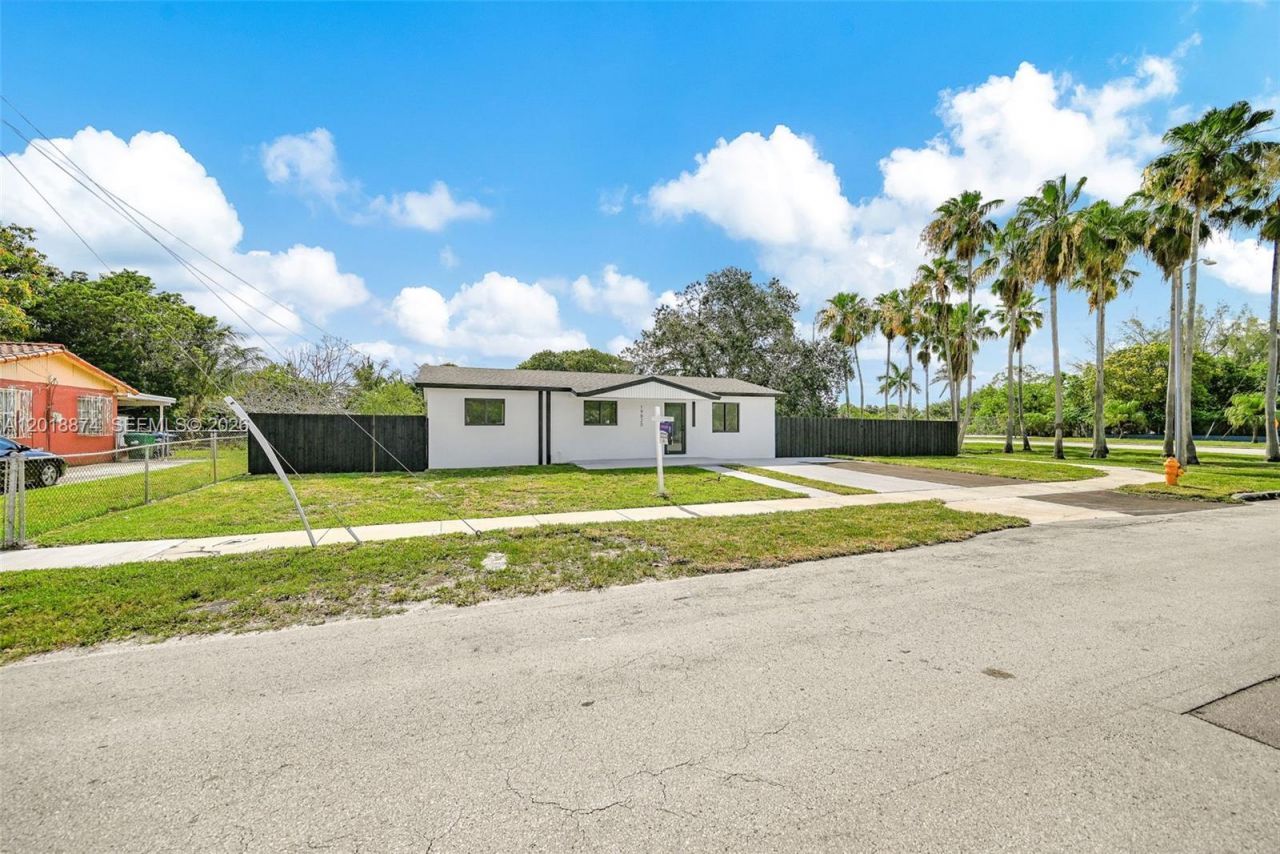 19820 NW 39th Ave , Miami Gardens, FL 33055 Photo