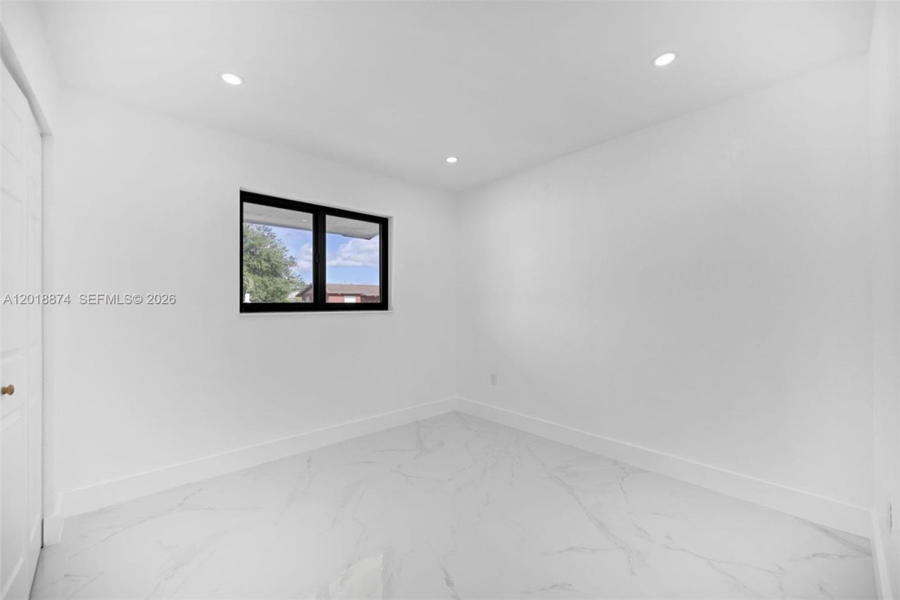 19820 NW 39th Ave , Miami Gardens, FL 33055 Photo