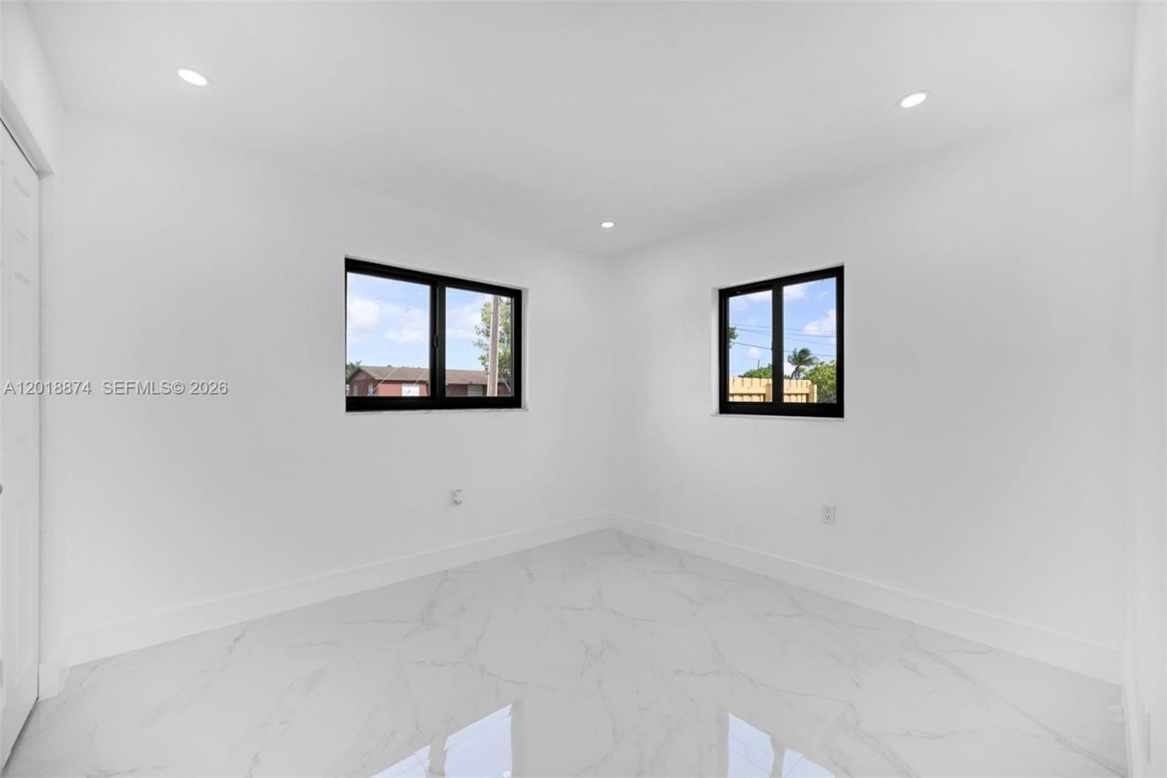 19820 NW 39th Ave , Miami Gardens, FL 33055 Photo
