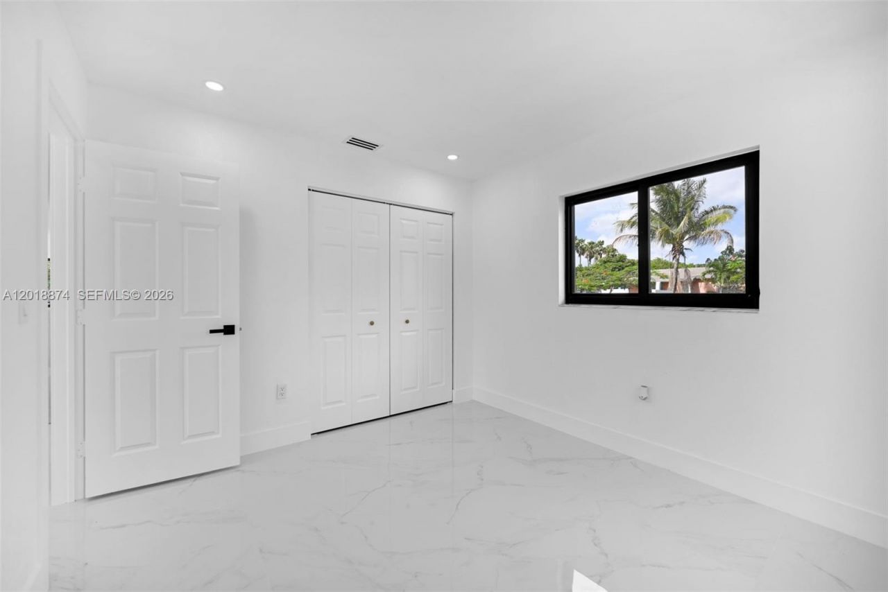19820 NW 39th Ave , Miami Gardens, FL 33055 Photo
