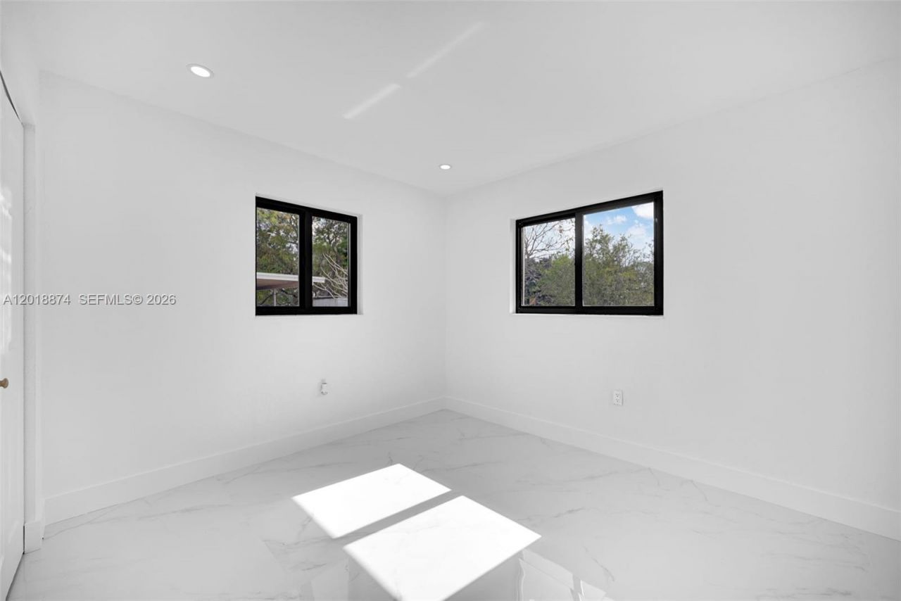 19820 NW 39th Ave , Miami Gardens, FL 33055 Photo