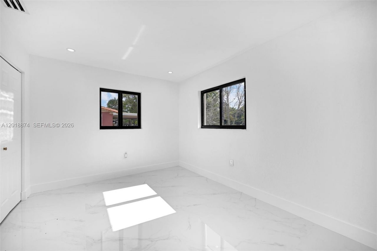 19820 NW 39th Ave , Miami Gardens, FL 33055 Photo