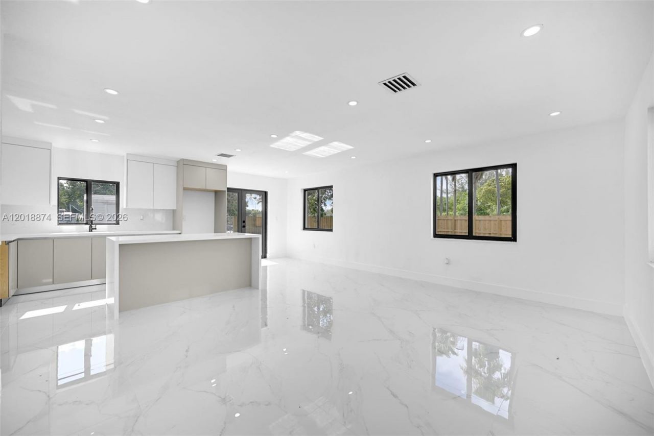 19820 NW 39th Ave , Miami Gardens, FL 33055 Photo