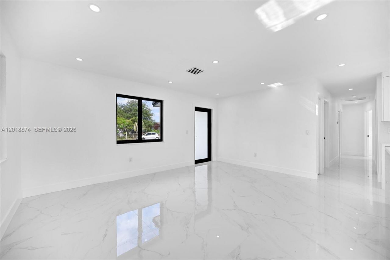 19820 NW 39th Ave , Miami Gardens, FL 33055 Photo