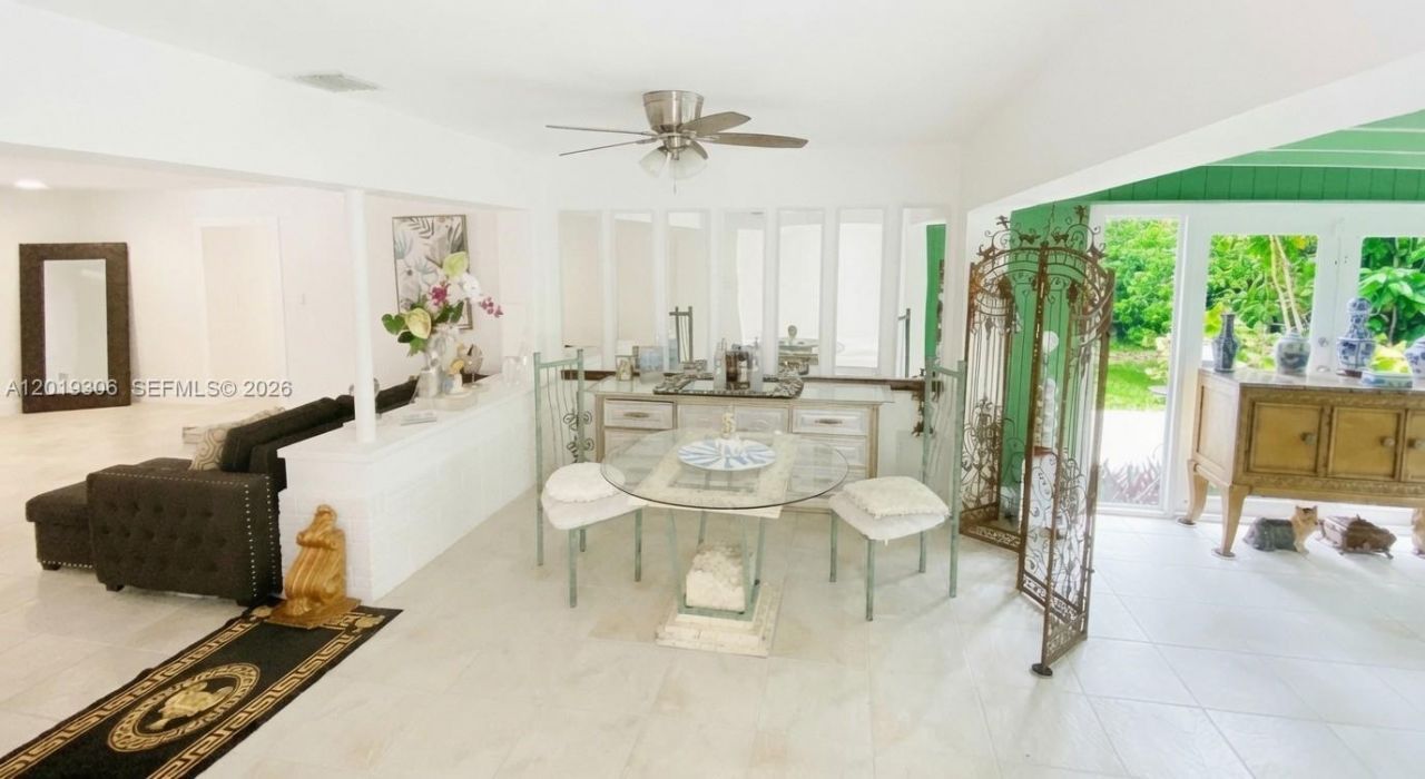 13550 S Biscayne River Rd , Miami, FL 33161 Photo