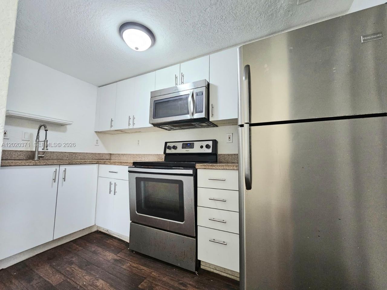 300 NW 84th Ter, Unit 300, Miami, FL 33150 Photo