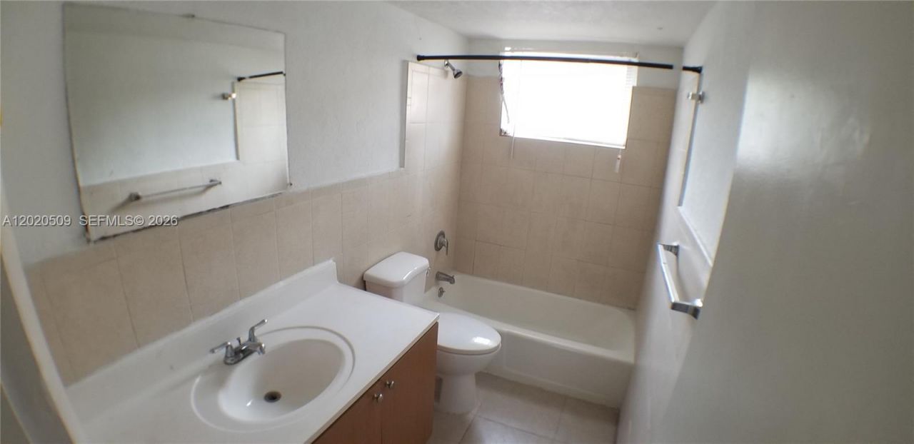 13700 NE 6th Ave , Unit 113, North Miami, FL 33161 Photo
