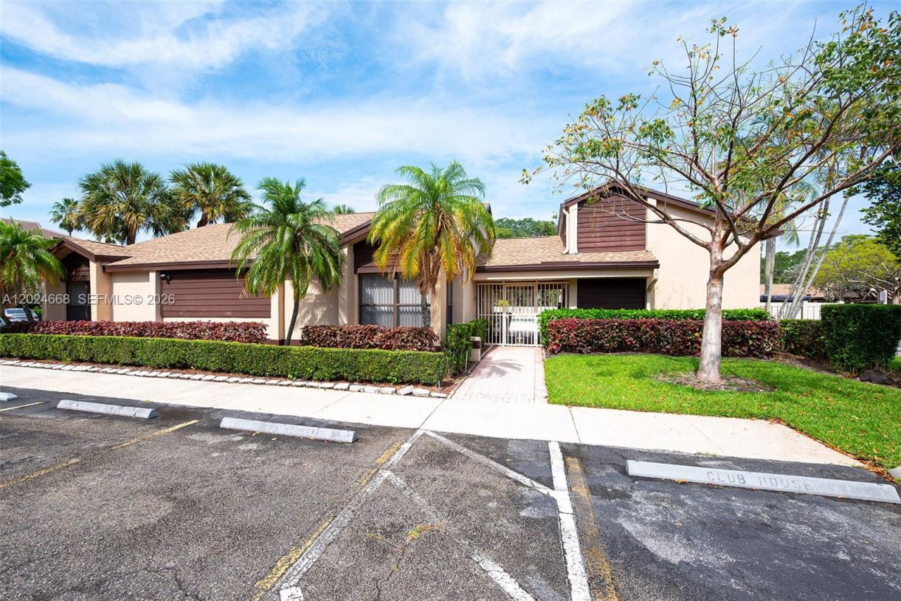2676 N Carambola Cir N , Unit 1760, Coconut Creek, FL 33066 Photo