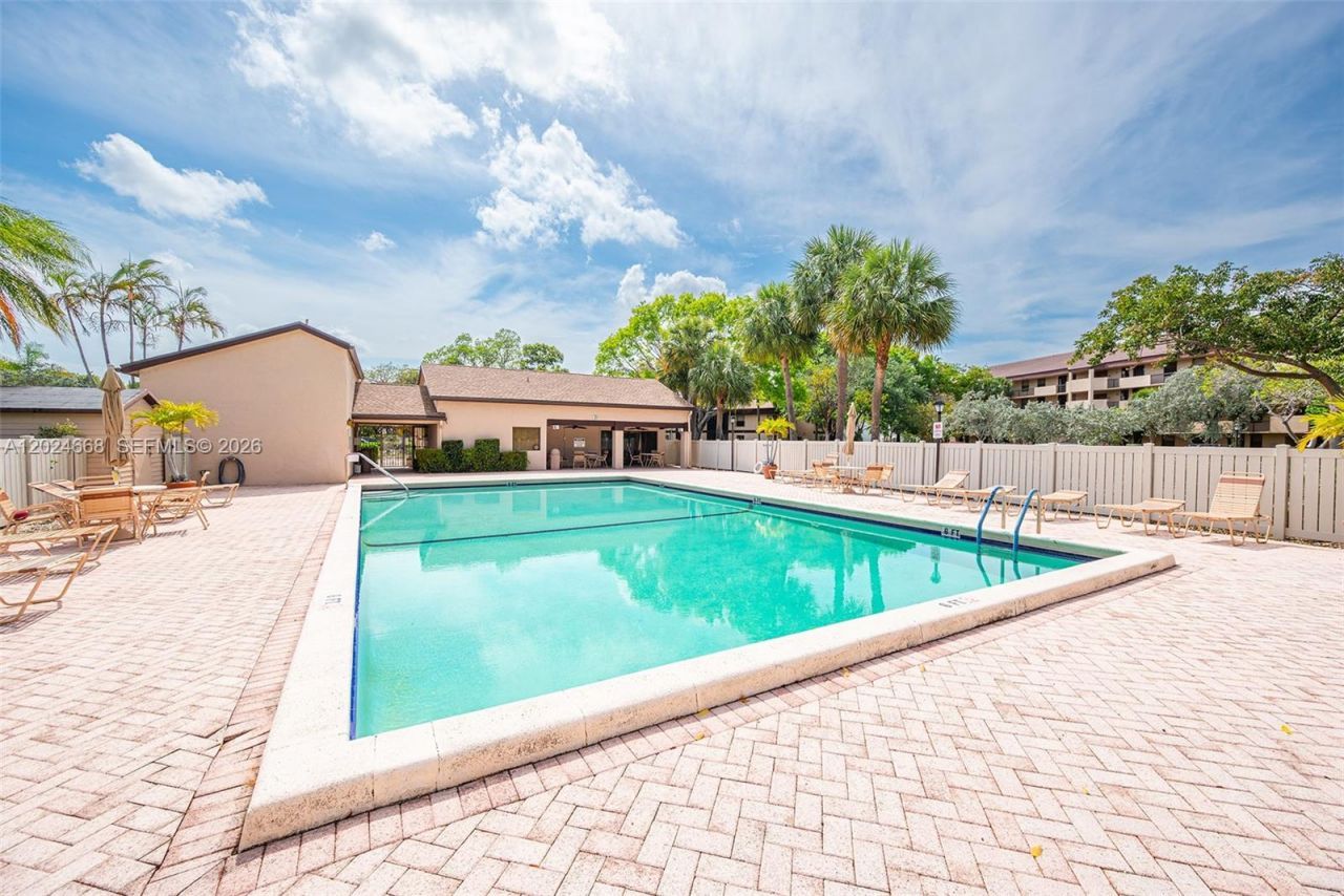 2676 N Carambola Cir N , Unit 1760, Coconut Creek, FL 33066 Photo