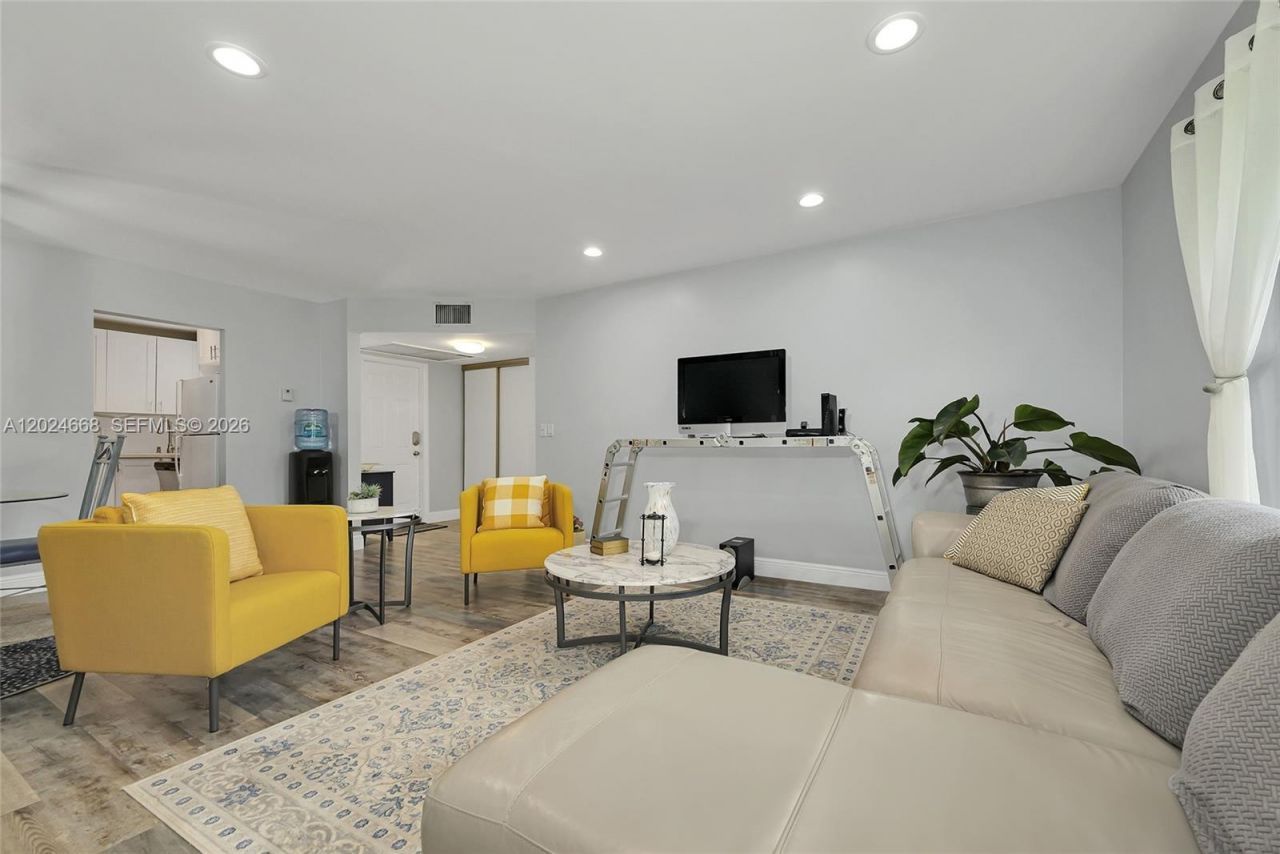 2676 N Carambola Cir N , Unit 1760, Coconut Creek, FL 33066 Photo