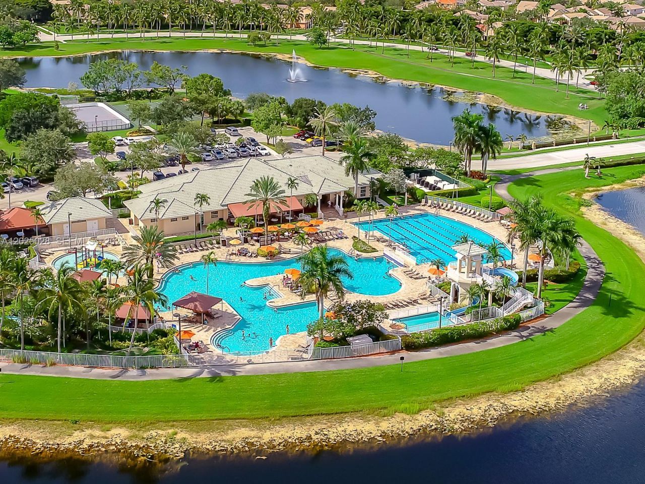 950 Marina Dr, Weston, FL 33327 Photo