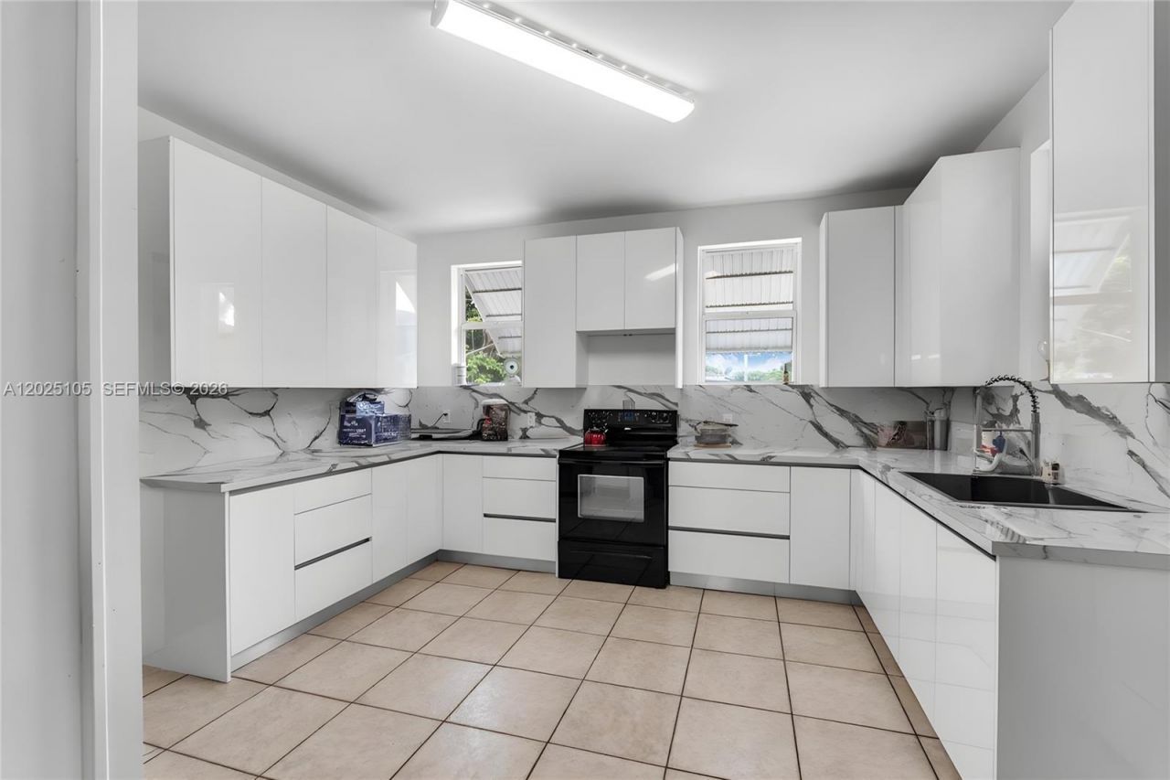 137 NW 20th St , Homestead, FL 33030 Photo