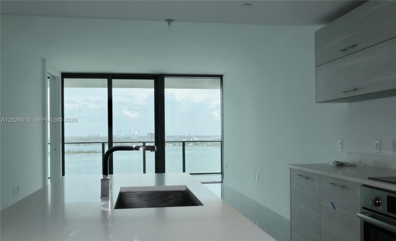 650 NE 32 , Unit 1906, Miami, FL 33137 Photo
