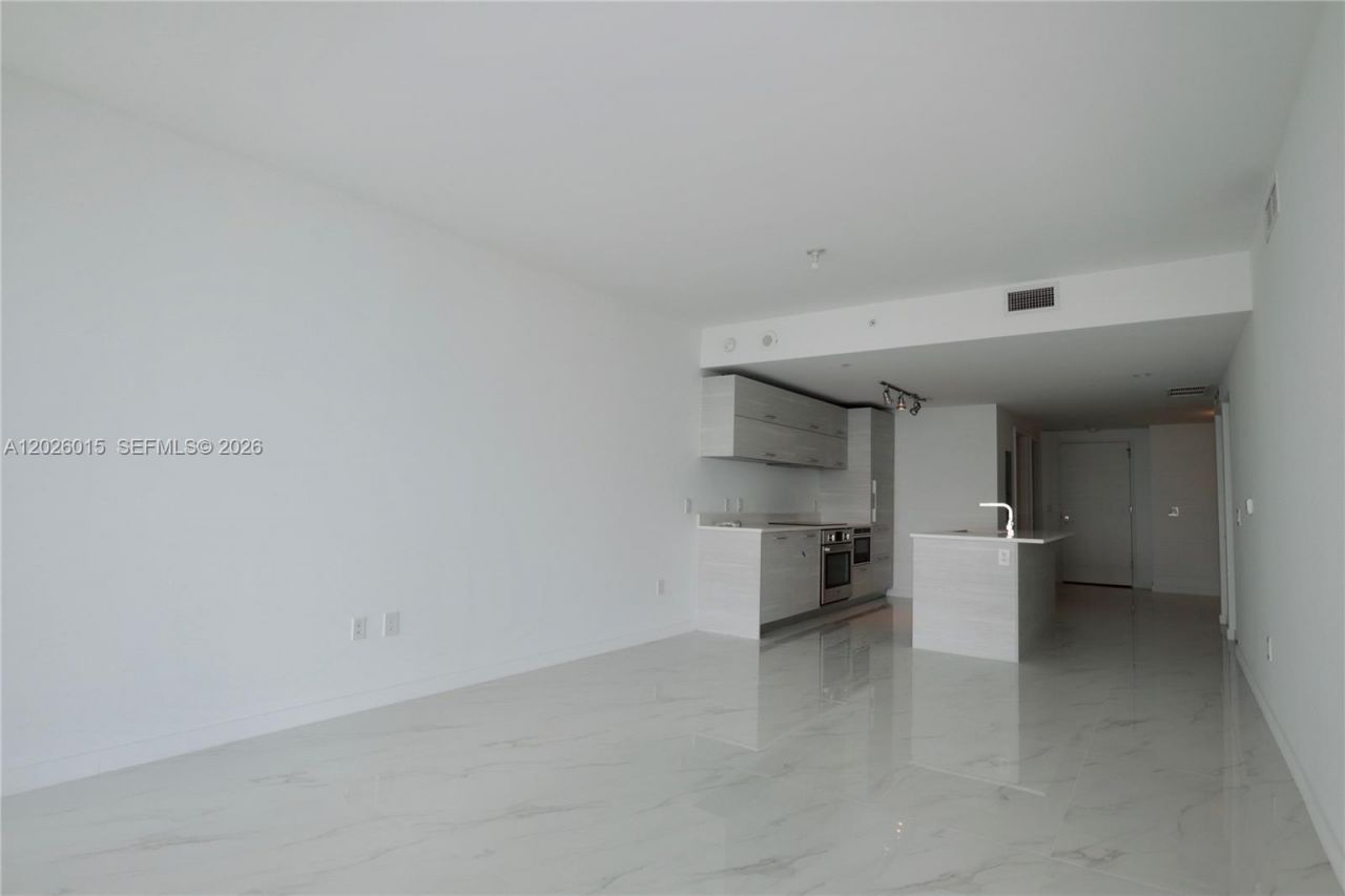 650 NE 32 , Unit 1906, Miami, FL 33137 Photo