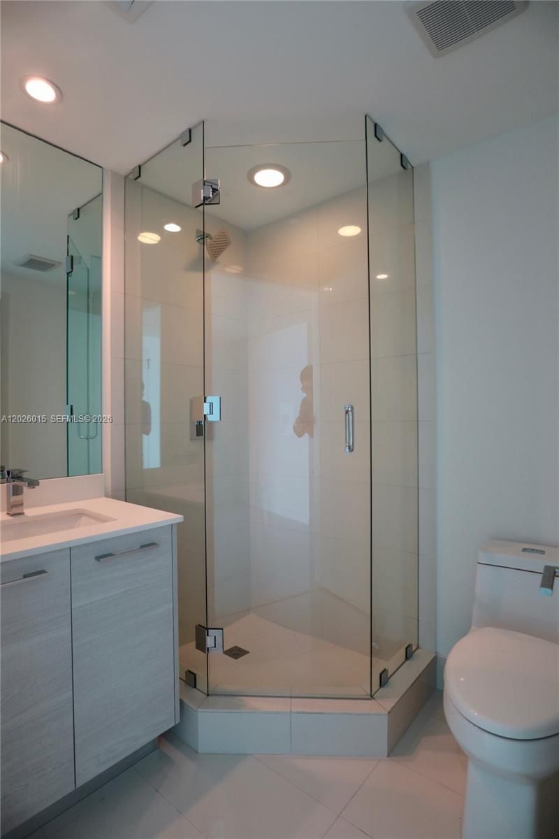650 NE 32 , Unit 1906, Miami, FL 33137 Photo