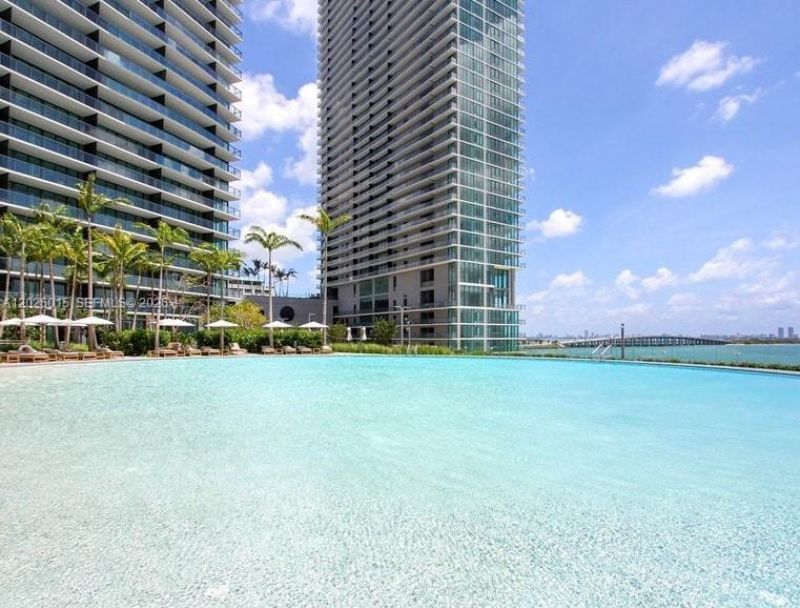 650 NE 32 , Unit 1906, Miami, FL 33137 Photo
