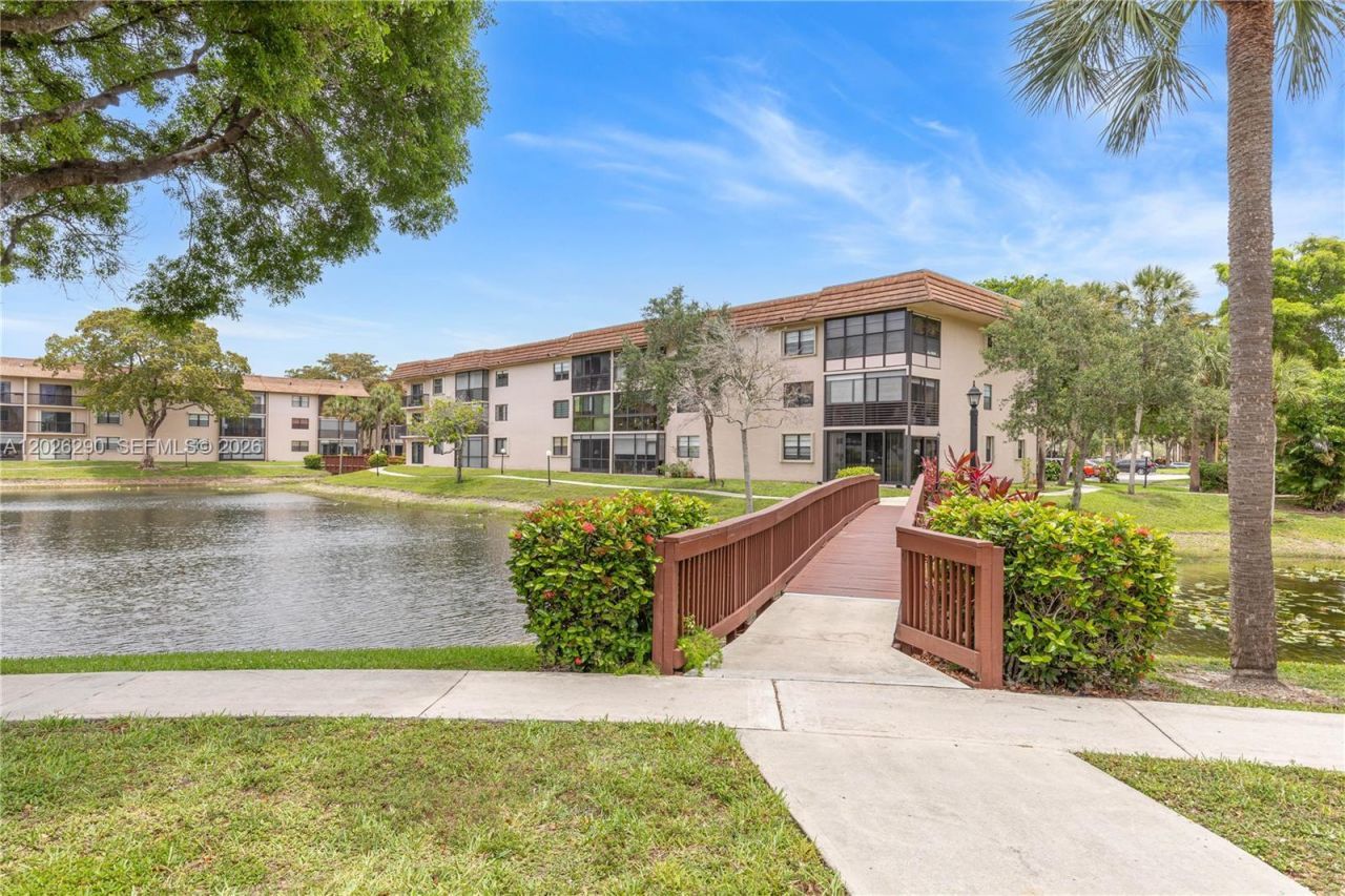 4950 E Sabal Palm Blvd , Unit 106, Tamarac, FL 33319 Photo