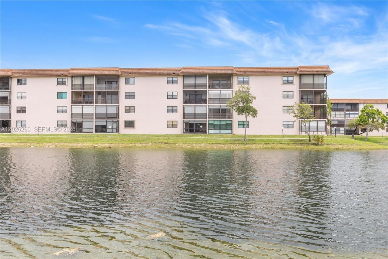 4950 E Sabal Palm Blvd , Unit 106, Tamarac, FL 33319 Photo