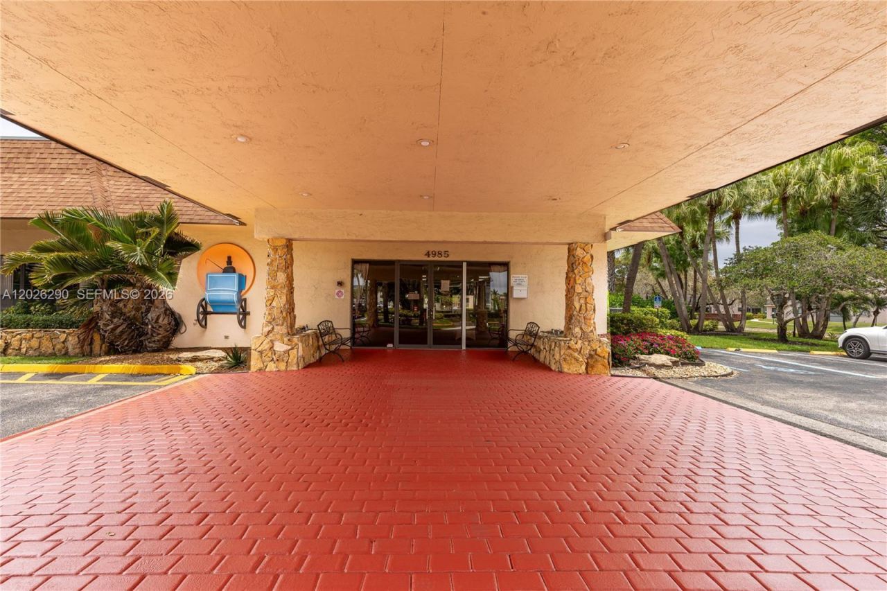4950 E Sabal Palm Blvd , Unit 106, Tamarac, FL 33319 Photo
