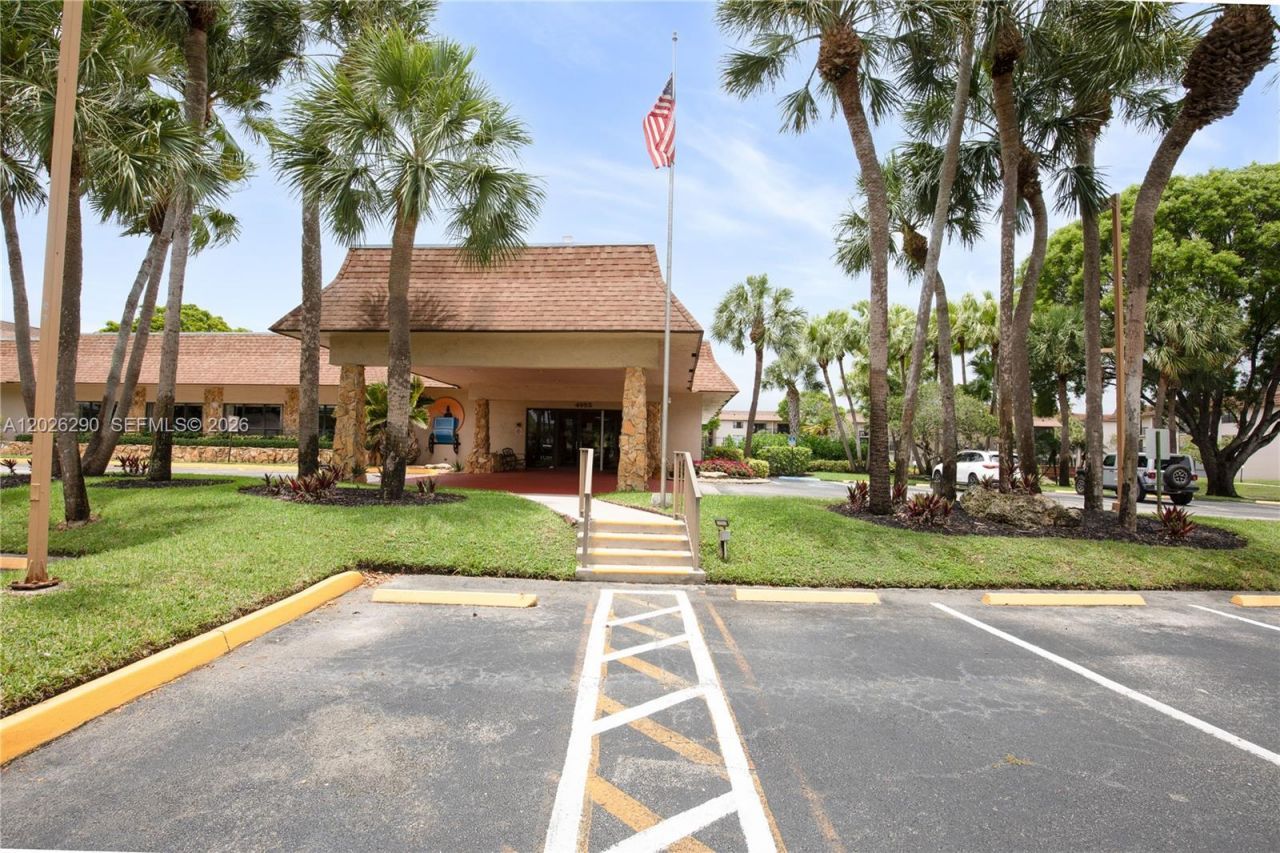 4950 E Sabal Palm Blvd , Unit 106, Tamarac, FL 33319 Photo