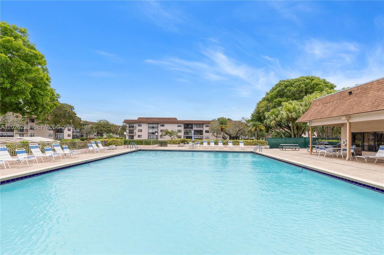 4950 E Sabal Palm Blvd , Unit 106, Tamarac, FL 33319 Photo