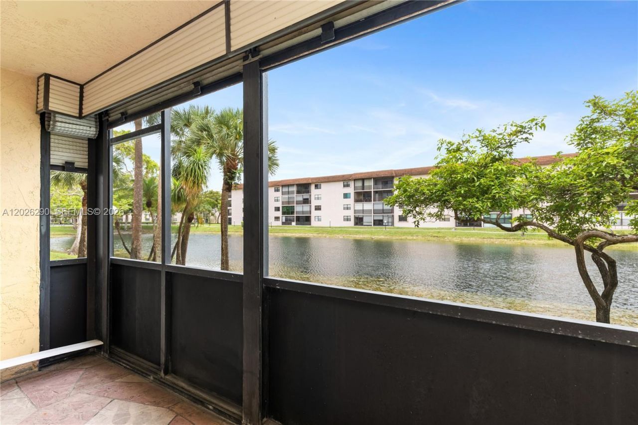 4950 E Sabal Palm Blvd , Unit 106, Tamarac, FL 33319 Photo