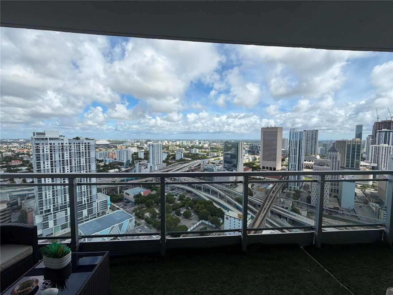 90 SW 3rd St, Unit 4006, Miami, FL 33130 Photo