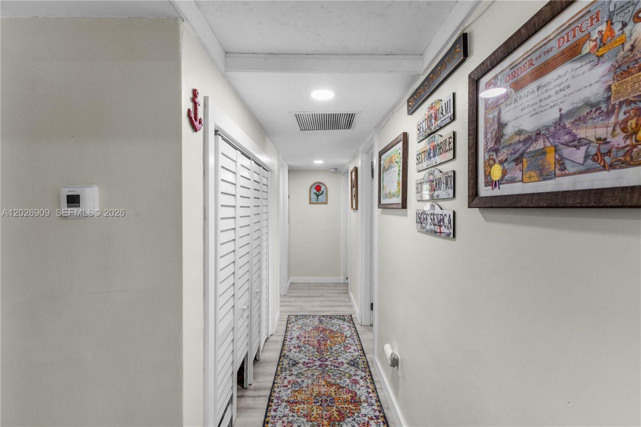 1870 SW 42nd Ter , Fort Lauderdale, FL 33317 Photo