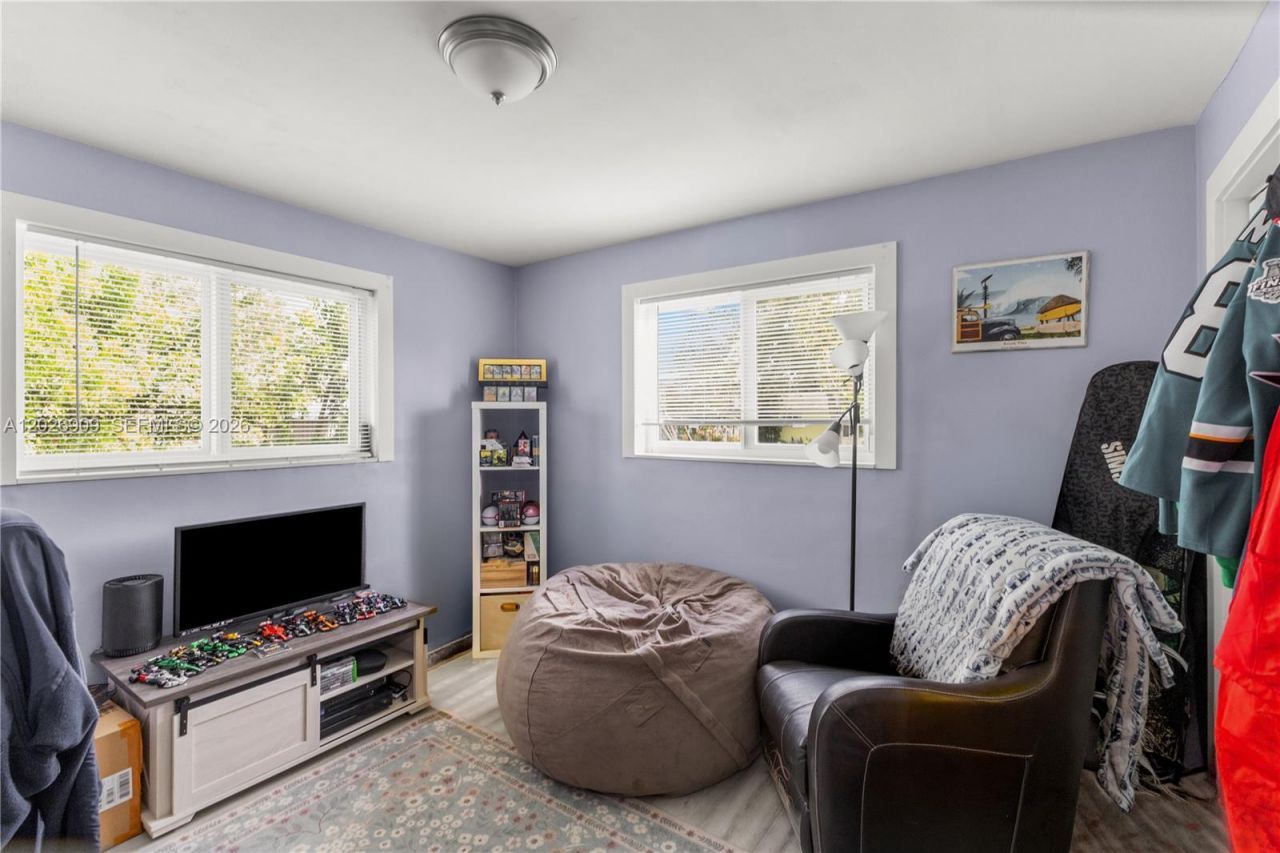 1870 SW 42nd Ter , Fort Lauderdale, FL 33317 Photo